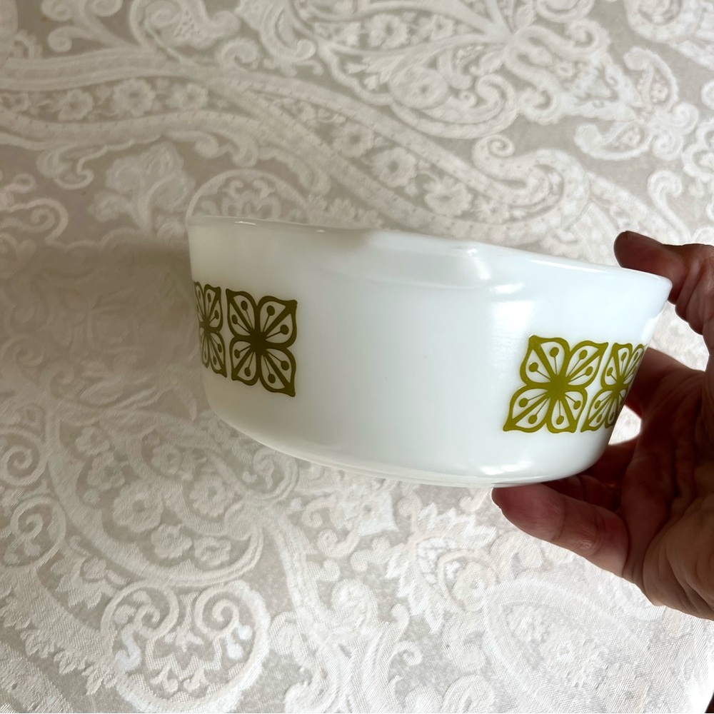 Pyrex verde square flower 472 1.5 pint casserole dish great condition - Picture 8 of 10